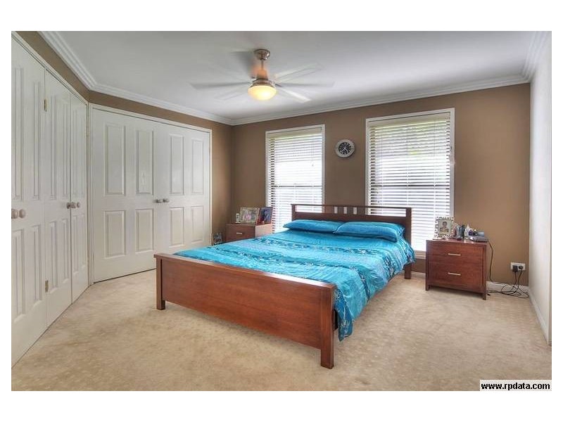 34 Woodlark Crescent, Parkinson QLD 4115