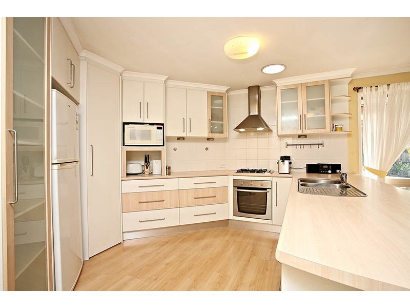 60 Parkroyal Crescent, Regents Park QLD 4118