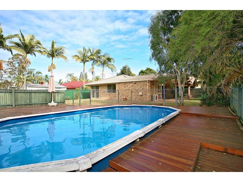 60 Parkroyal Crescent, Regents Park QLD 4118