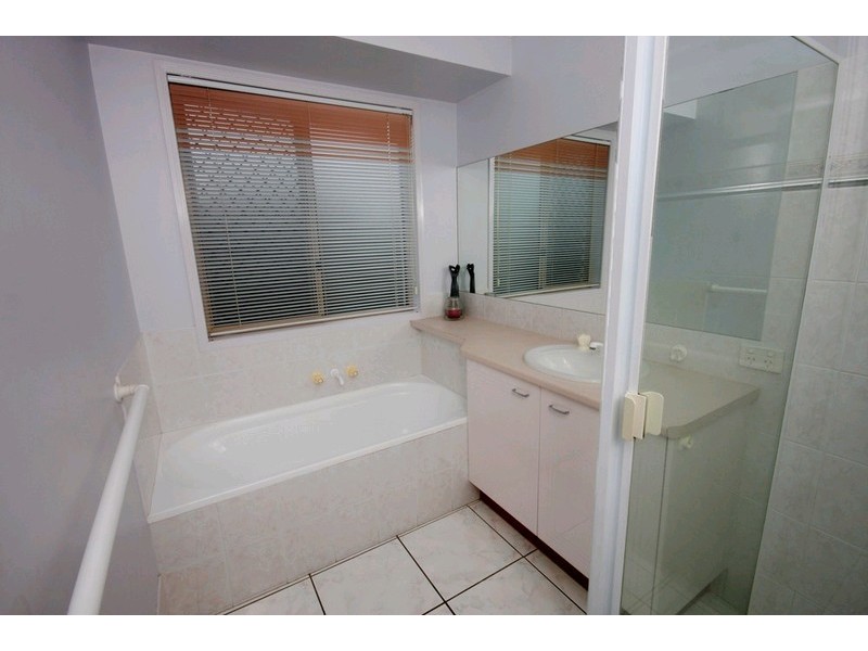 28 Mountain Ash Drive, Mountain Creek QLD 4557