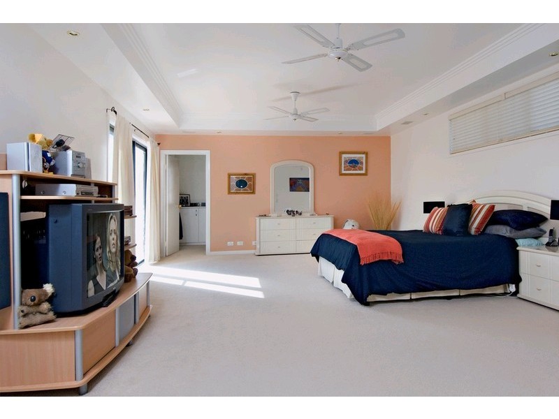 35 Sunbird Chase, Parrearra QLD 4575