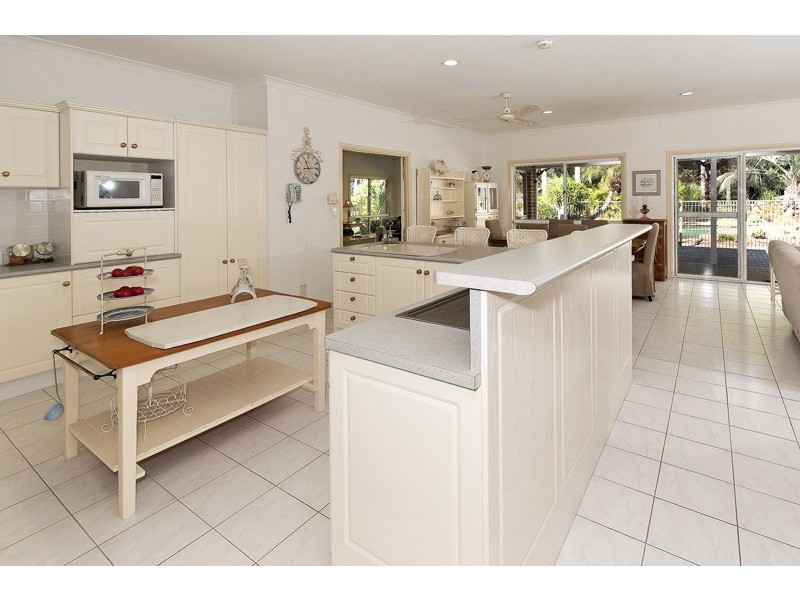 1 Munbilla Close, Mountain Creek QLD 4557