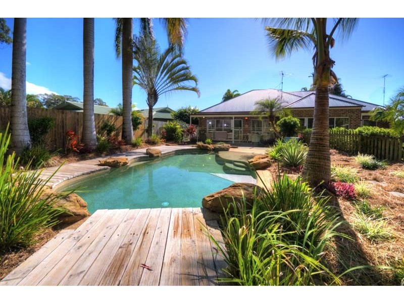 1 Munbilla Close, Mountain Creek QLD 4557