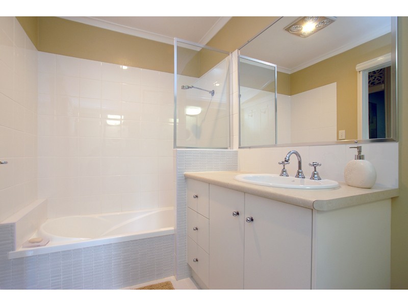 42 Vista Park Drive, Buderim QLD 4556