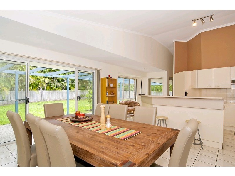 4 Oxford Close, Sippy Downs QLD 4556