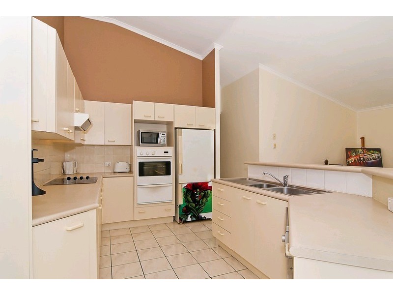 4 Oxford Close, Sippy Downs QLD 4556
