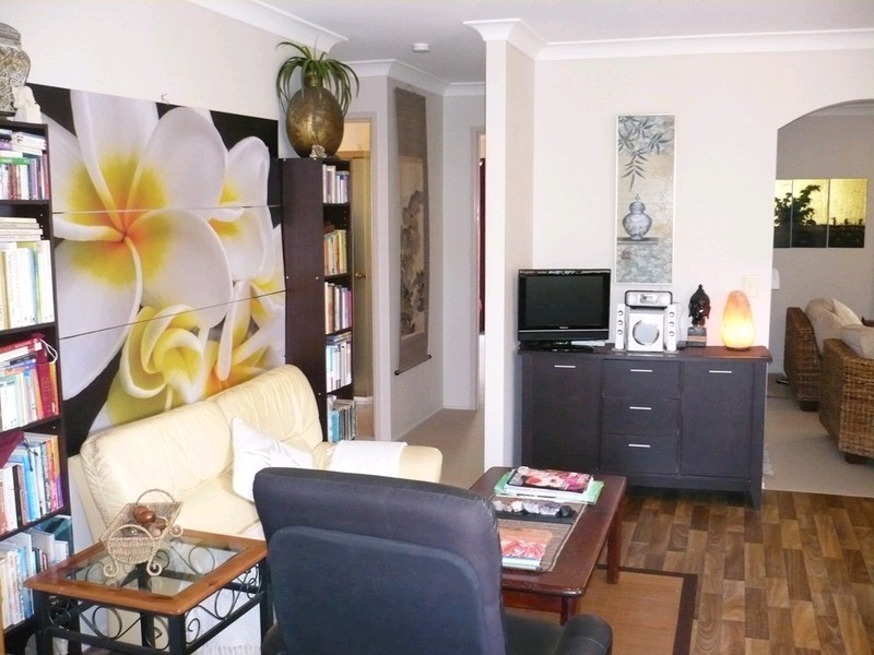 30 Upper McCormack Street, Bundamba QLD 4304