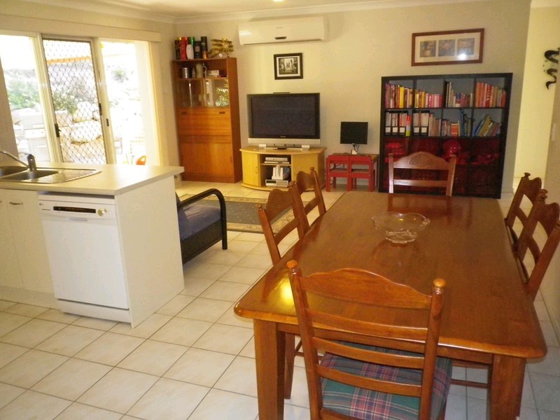 1 Banbury Close, Bundamba QLD 4304