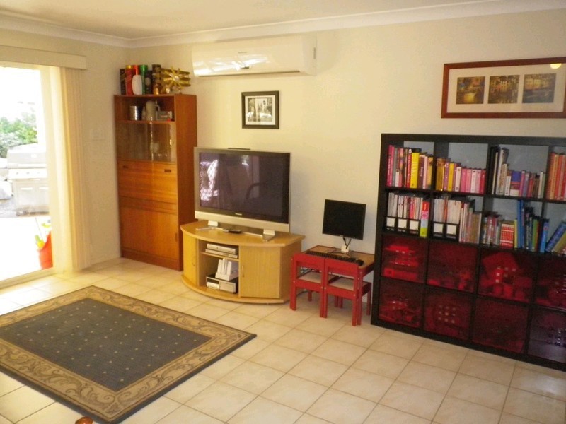 1 Banbury Close, Bundamba QLD 4304