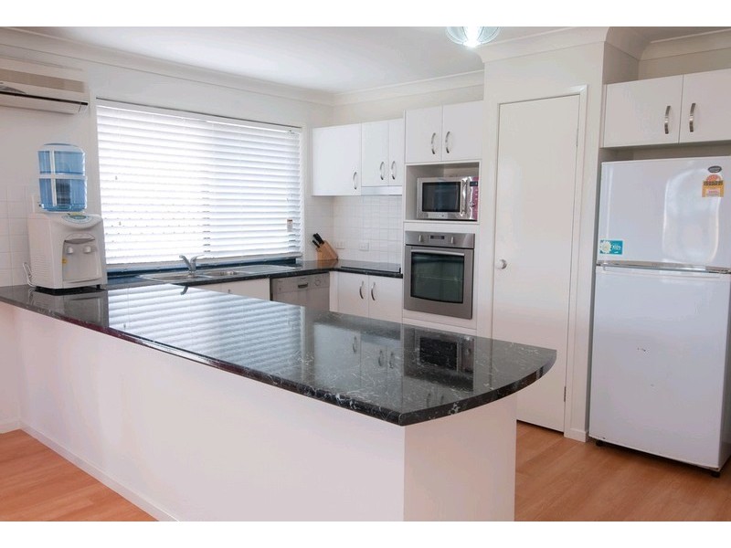 8 Truscot Court, Fernvale QLD 4306