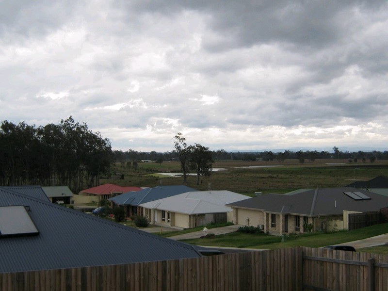 8 Truscot Court, Fernvale QLD 4306