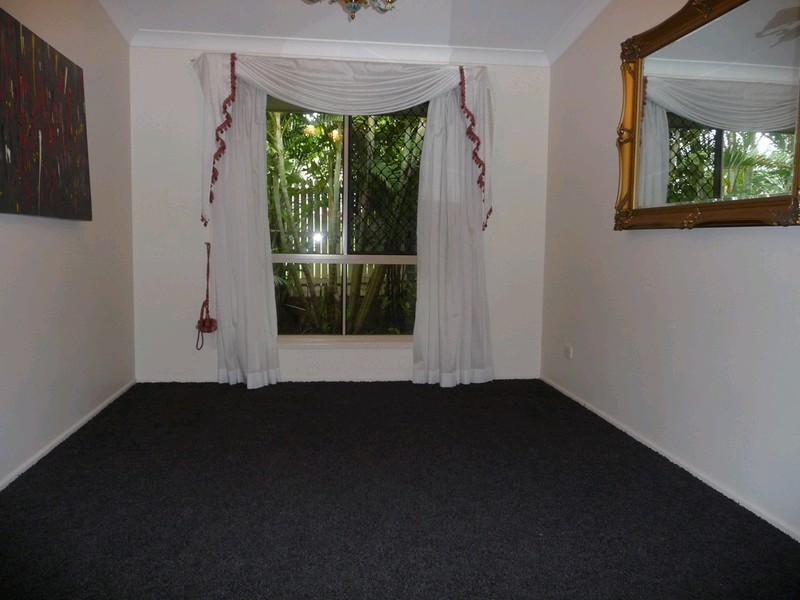 13 Pearse Drive, Brassall QLD 4305