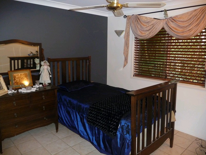 13 Pearse Drive, Brassall QLD 4305