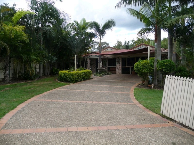 13 Pearse Drive, Brassall QLD 4305