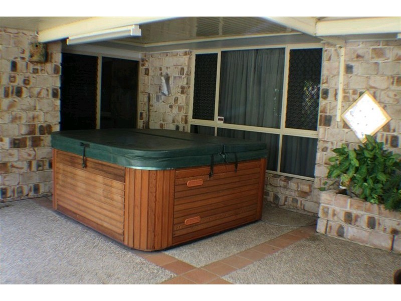 13 Pearse Drive, Brassall QLD 4305