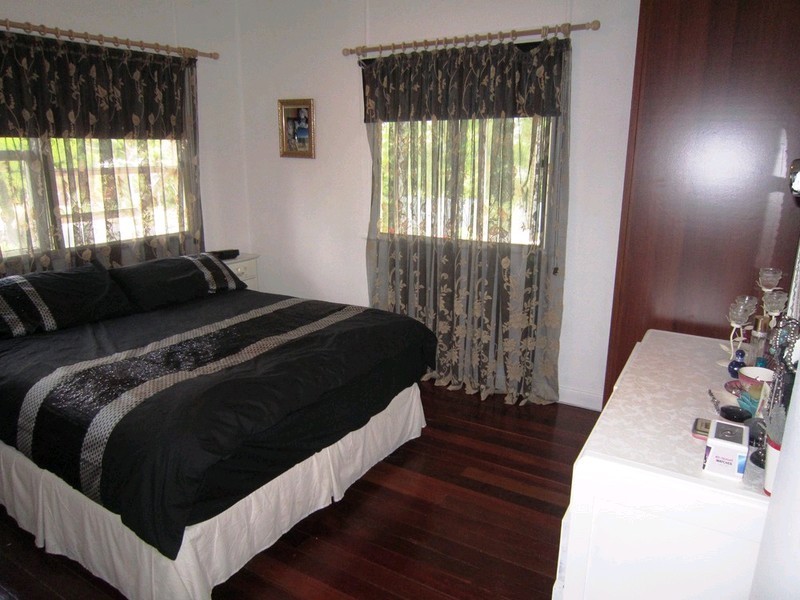 22 Marginson Street, Leichhardt QLD 4305