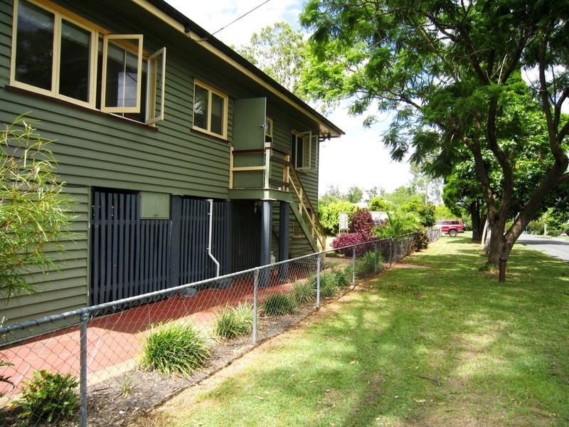 22 Marginson Street, Leichhardt QLD 4305