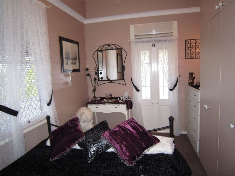 66 Pine Street, North Ipswich QLD 4305