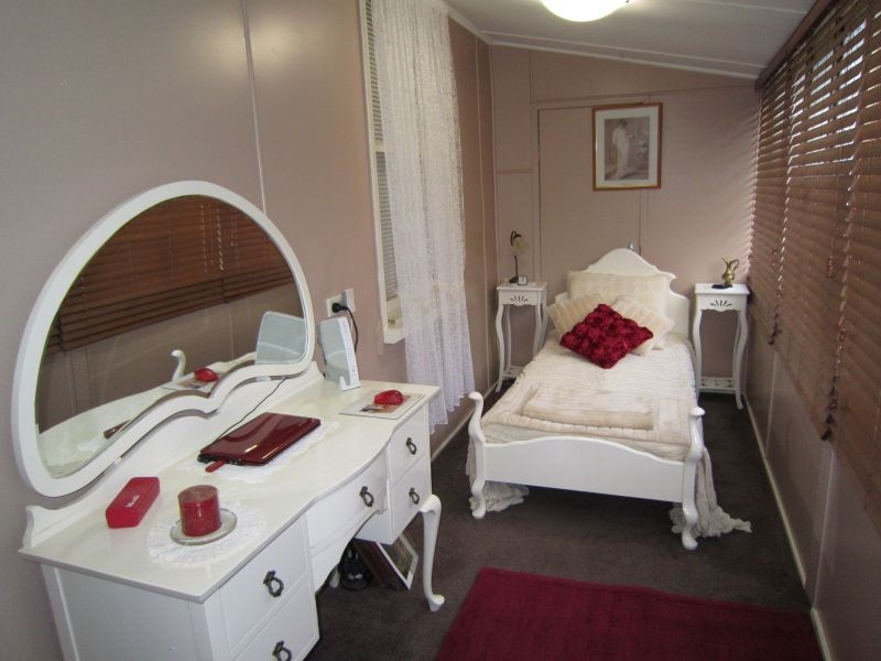 66 Pine Street, North Ipswich QLD 4305