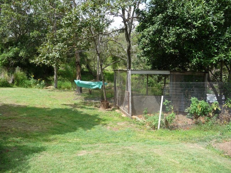 16 Williams Street East, Woodend QLD 4305