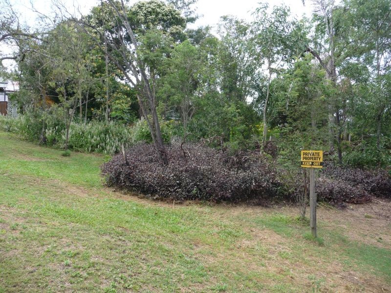 16 Williams Street East, Woodend QLD 4305