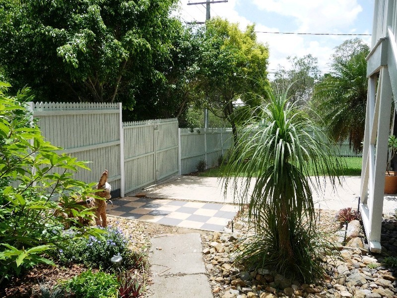 14 Macrae Street, Coalfalls QLD 4305