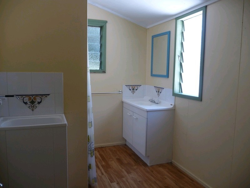 8 Hill Street, North Ipswich QLD 4305