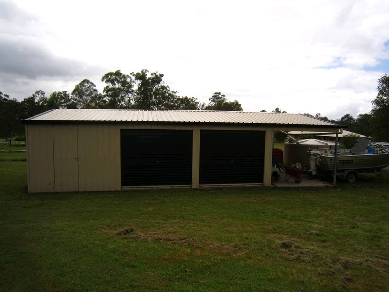 121 Bayley Road, Pine Mountain QLD 4306