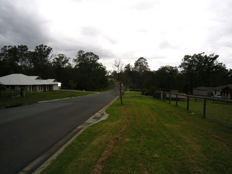 121 Bayley Road, Pine Mountain QLD 4306