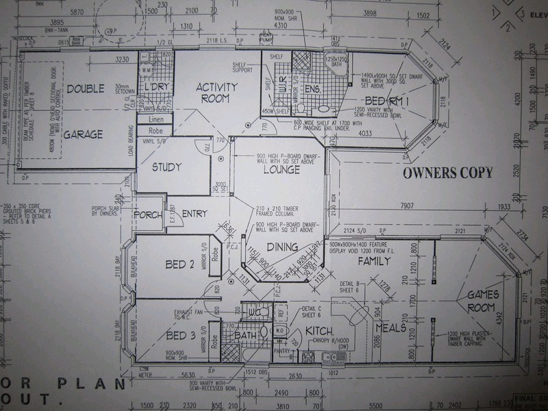 121 Bayley Road, Pine Mountain QLD 4306