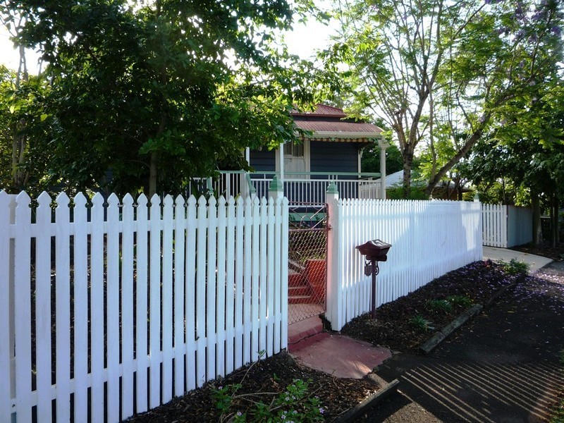 67 Pine Mountain Road, North Ipswich QLD 4305