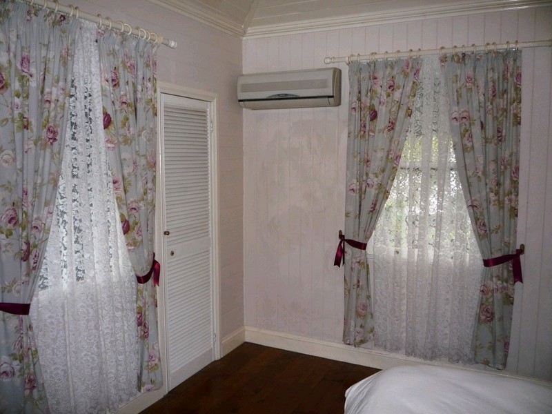 67 Pine Mountain Road, North Ipswich QLD 4305