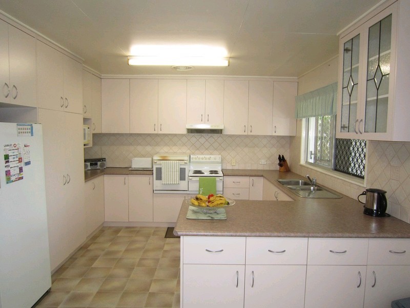 9 Mccosker Street, Riverview QLD 4303