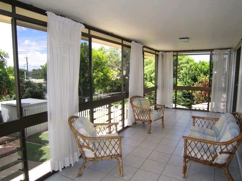 9 Mccosker Street, Riverview QLD 4303