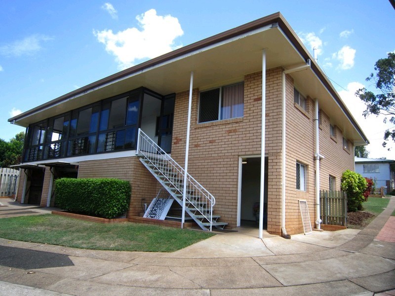 9 Mccosker Street, Riverview QLD 4303