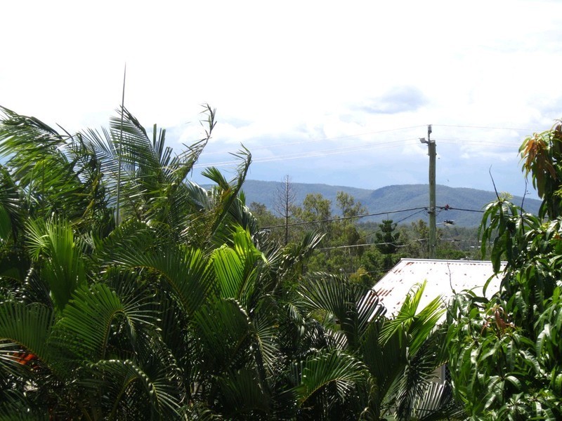 9 Mccosker Street, Riverview QLD 4303