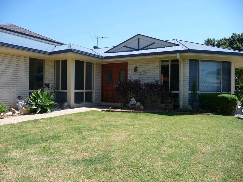 31 Highmead Drive, Brassall QLD 4305