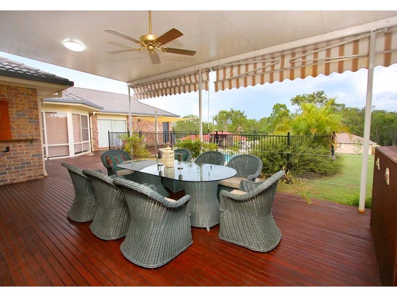 17 Phar Lap Parade, Karalee QLD 4306