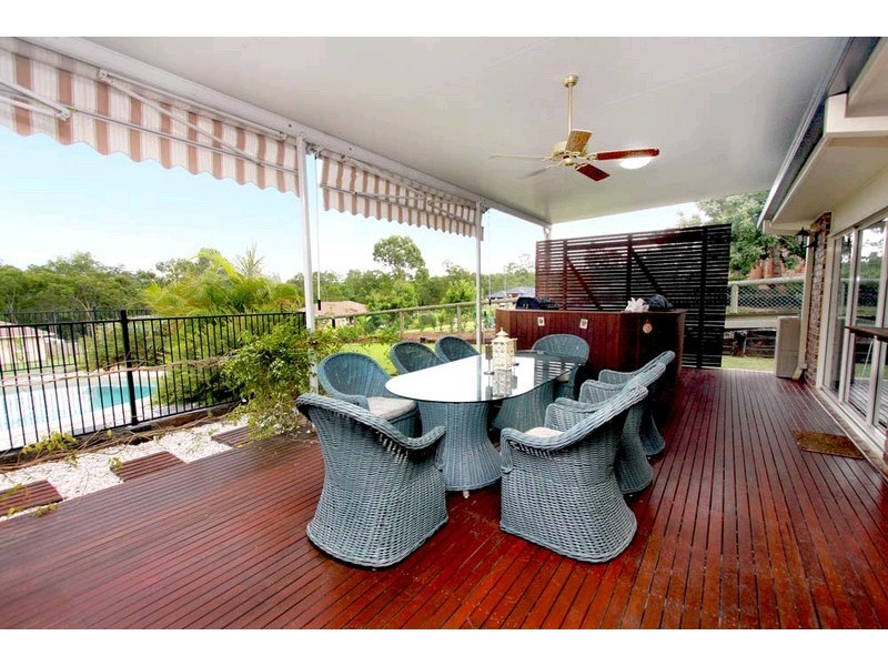 17 Phar Lap Parade, Karalee QLD 4306