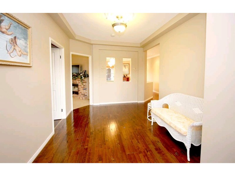 17 Phar Lap Parade, Karalee QLD 4306