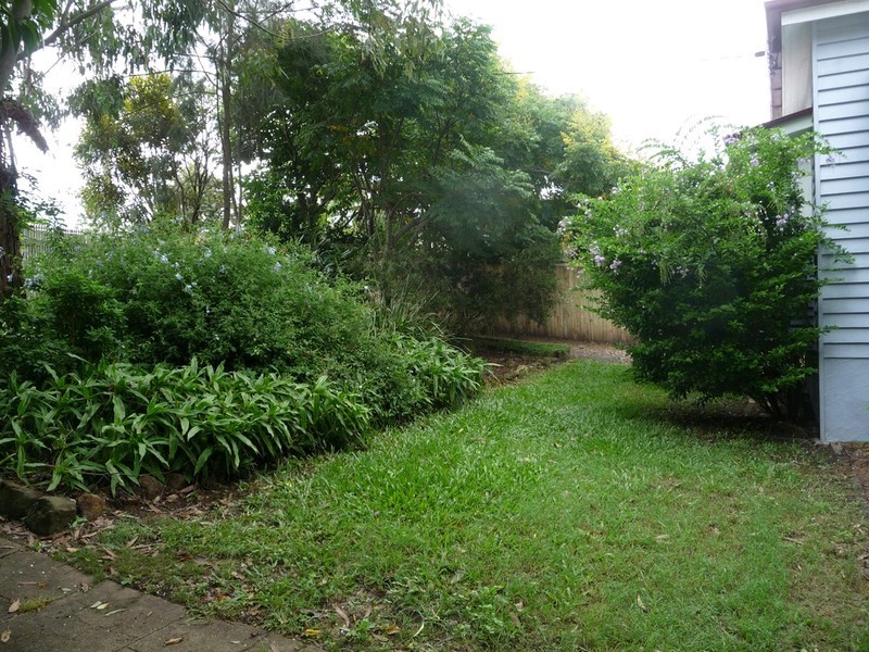 15 Holmes Street, North Ipswich QLD 4305