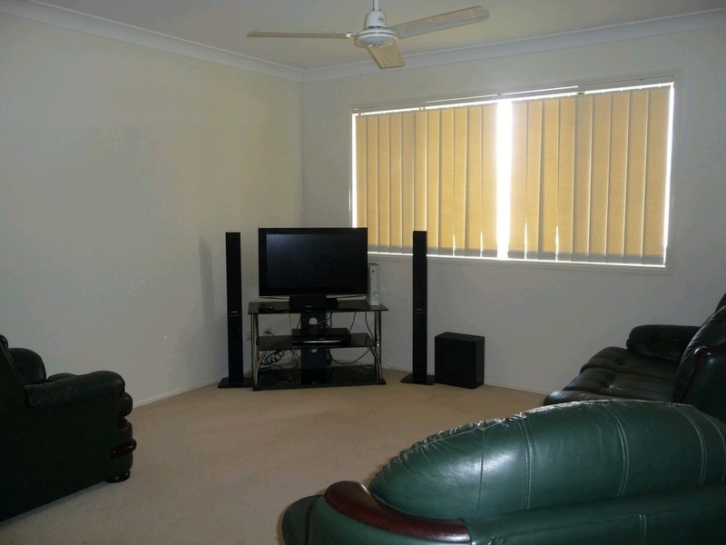 14 Sandhurst Place, Brassall QLD 4305