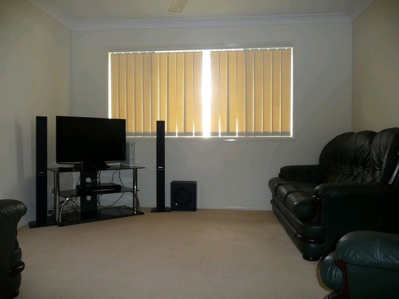 14 Sandhurst Place, Brassall QLD 4305