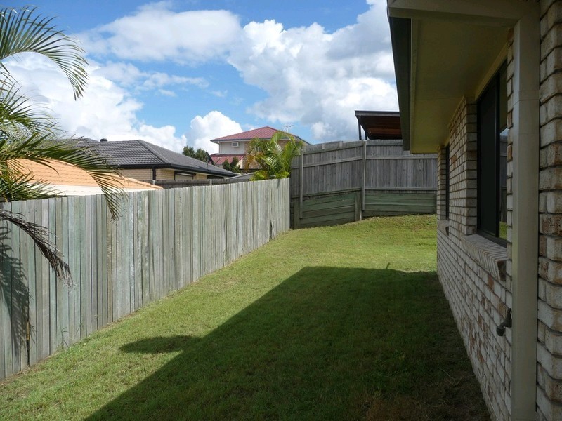 14 Sandhurst Place, Brassall QLD 4305