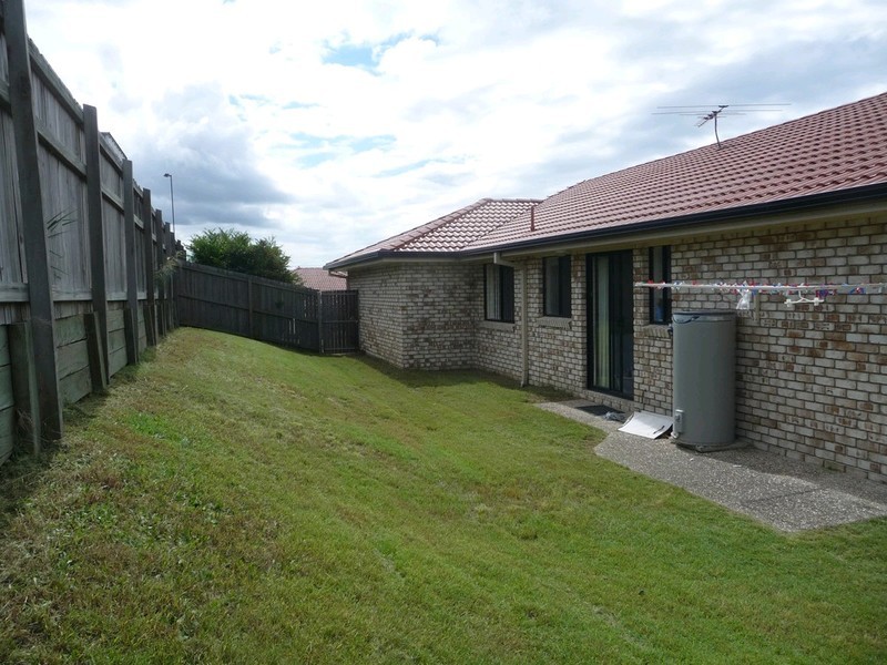 14 Sandhurst Place, Brassall QLD 4305