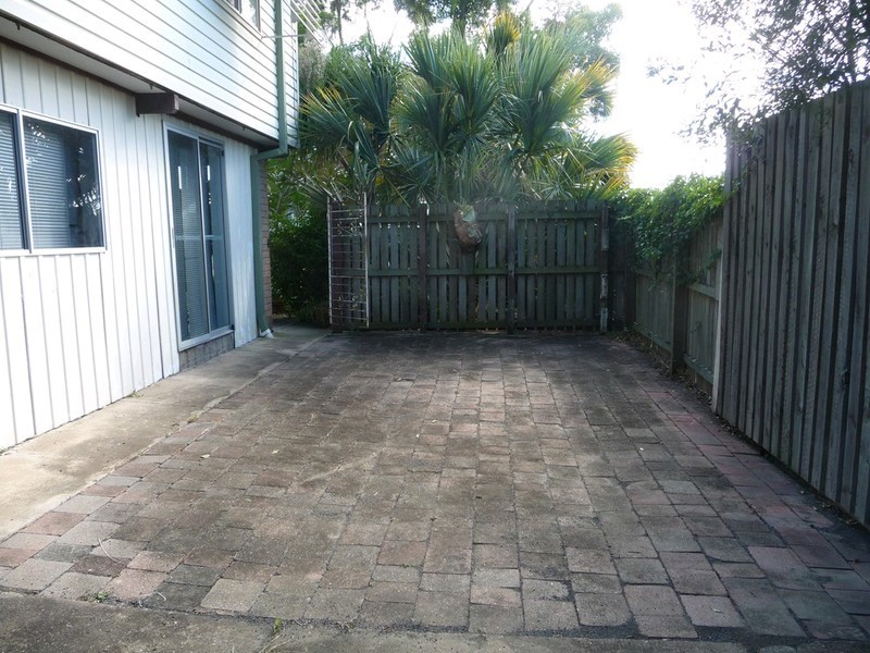 2 Loynes Street, Brassall QLD 4305