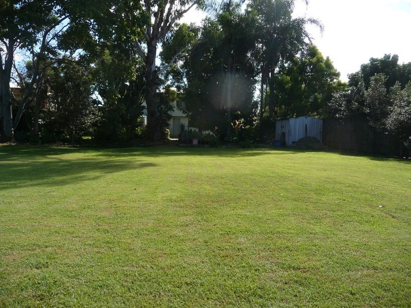 2 Loynes Street, Brassall QLD 4305