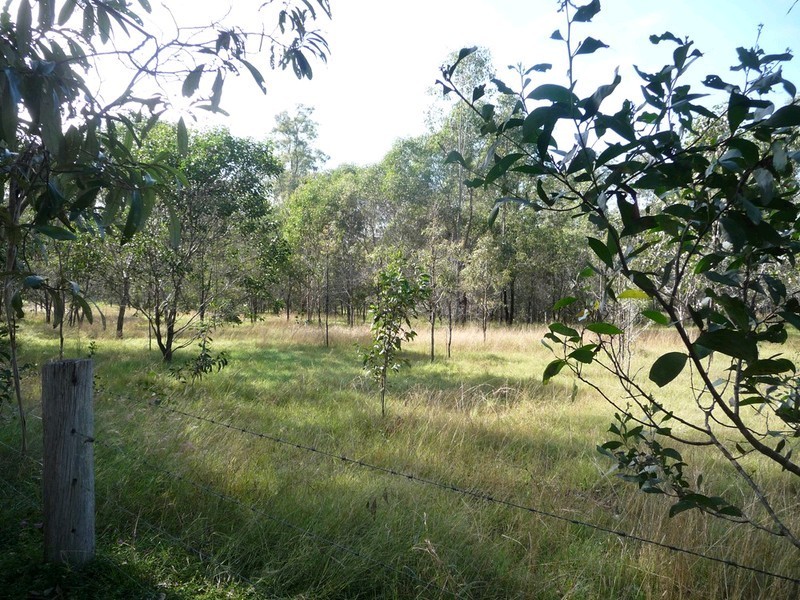 1 Durlik Road, Pine Mountain QLD 4306