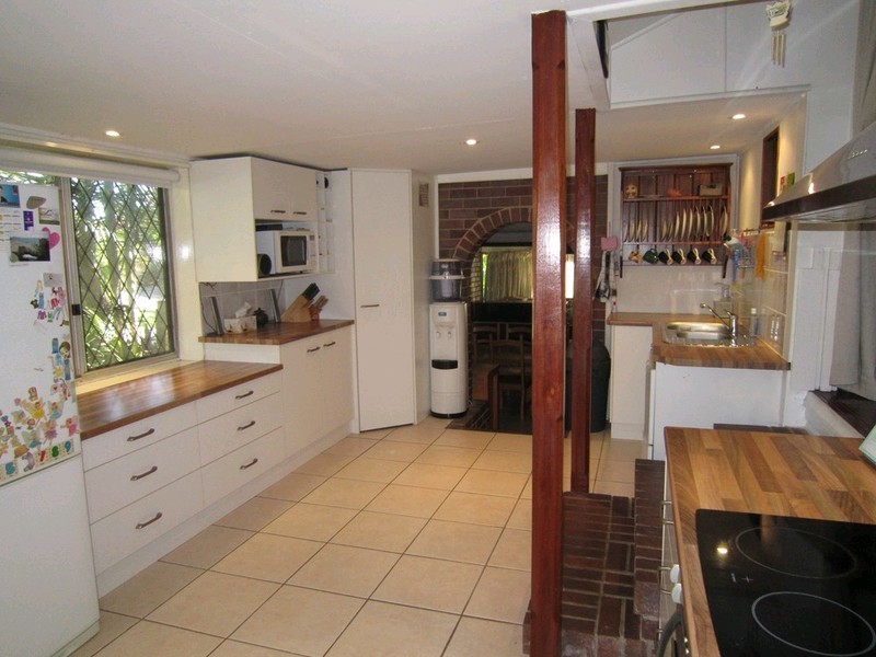 49 Hayes Street, Brassall QLD 4305