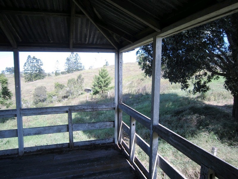 563 Riverside Drive, Pine Mountain QLD 4306